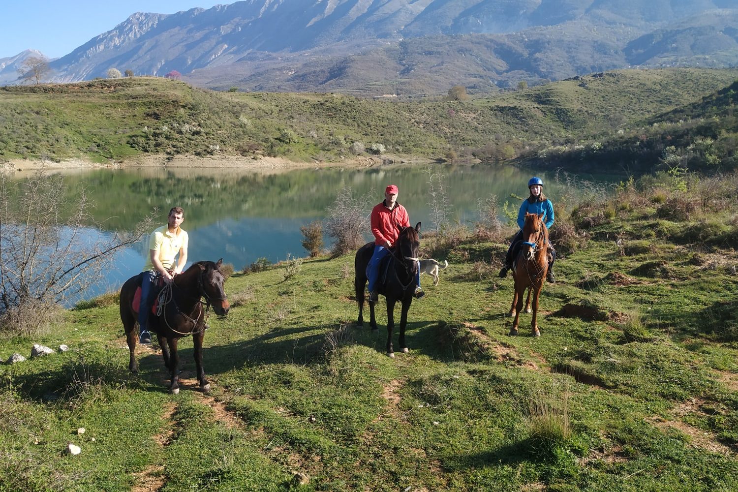 Ture me Kuaj Gjirokaster - Udhetime me Kuaj Gjirokaster - Guida Turistike me Kuaj - Guida me Kuaj ne Shqiperi - Caravan Horse Riding Albania